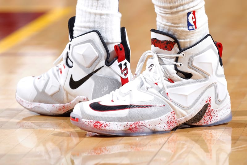 7 Beses Gumawa si Nike ng Horror Franchise Sneaker (Kahit Walang Official Collab)