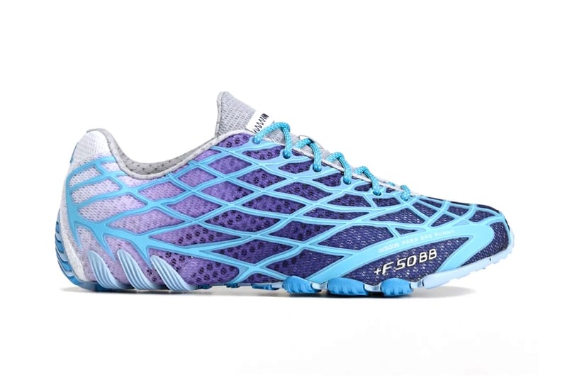 Nag-team up sina Bad Bunny at adidas sa football-core vibe gamit ang bagong F50 Ghost Sprint sa “Dark Marine”