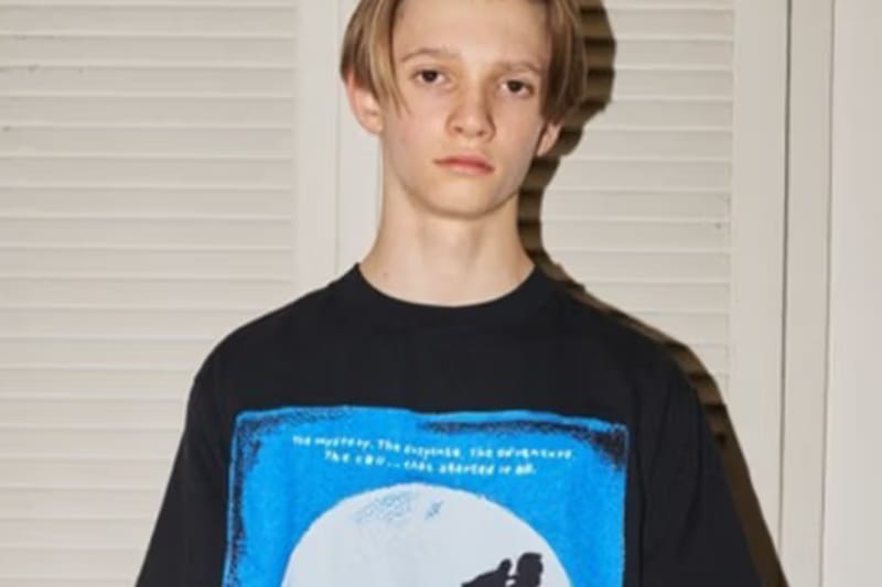Ibinabalik ng Buffer ang 1982 sa Tatlong T-Shirt na Muling Iniimahen ang Iba’t ibang Eksena ng ‘E.T.’
