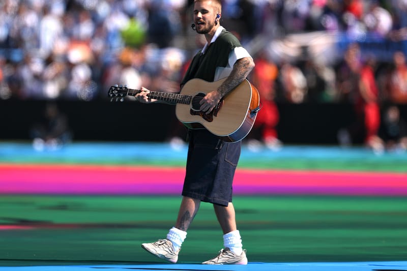 Pinasuot ni Justin Bieber ang Hindi Pa Inilalabas na SKYLRK Matter Daddy “Latte” sa World Cup Final