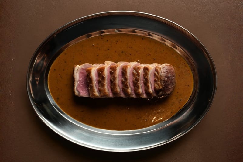 Hindi Basta-Bastang Steakhouse: MARROW ang Pinakabagong Culinary Playground ng Hong Kong para sa Meat Lovers