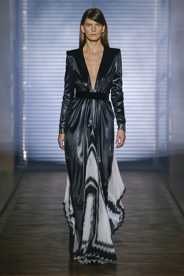 Clare Waight Keller 入主 Givenchy 後首個 2018 女裝及男裝春夏高級訂製系列