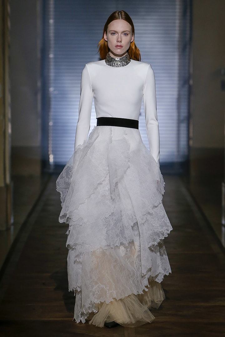 Clare Waight Keller 入主 Givenchy 後首個 2018 女裝及男裝春夏高級訂製系列