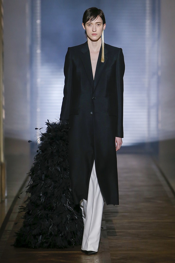Clare Waight Keller 入主 Givenchy 後首個 2018 女裝及男裝春夏高級訂製系列