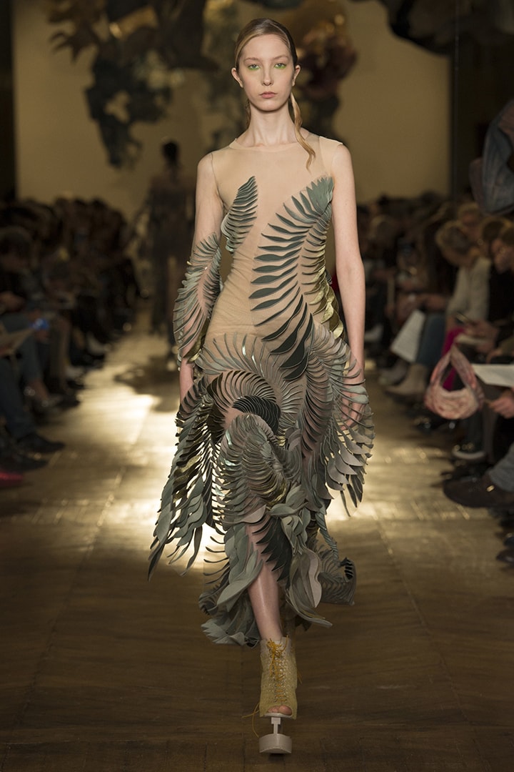 Iris van Herpen 2018 春夏高訂系列 高科技打造人裳合一 展現大自然本質