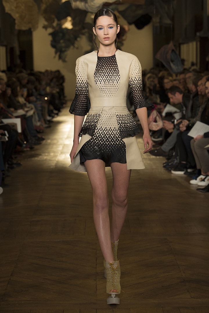 Iris van Herpen 2018 春夏高訂系列 高科技打造人裳合一 展現大自然本質