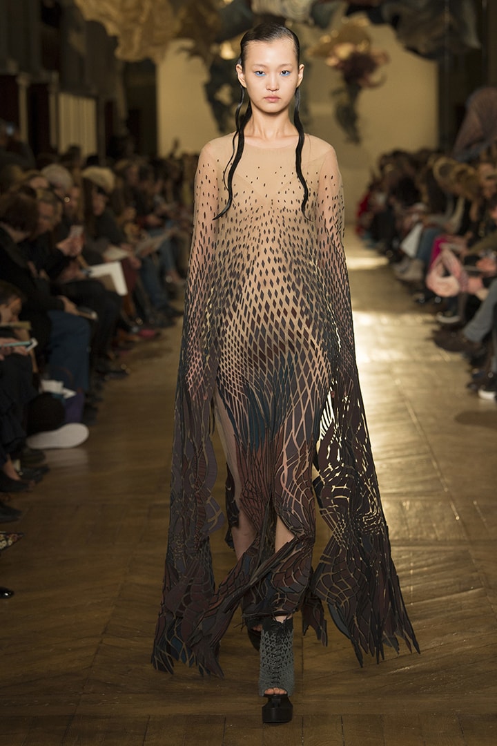 Iris van Herpen 2018 春夏高訂系列 高科技打造人裳合一 展現大自然本質