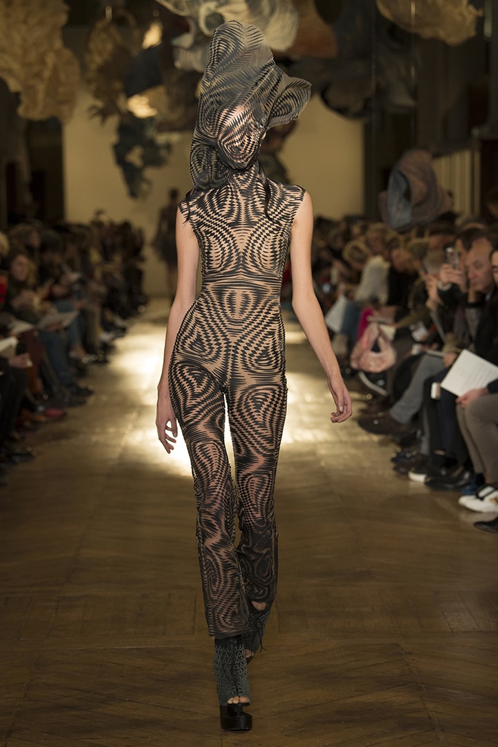 Iris van Herpen 2018 春夏高訂系列 高科技打造人裳合一 展現大自然本質