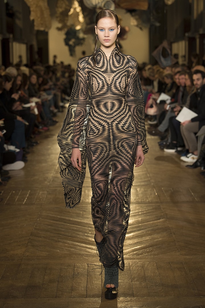 Iris van Herpen 2018 春夏高訂系列 高科技打造人裳合一 展現大自然本質