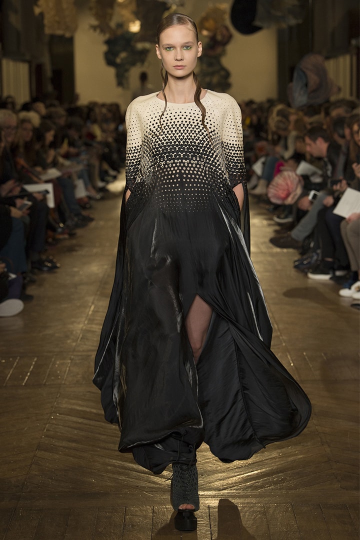 Iris van Herpen 2018 春夏高訂系列 高科技打造人裳合一 展現大自然本質