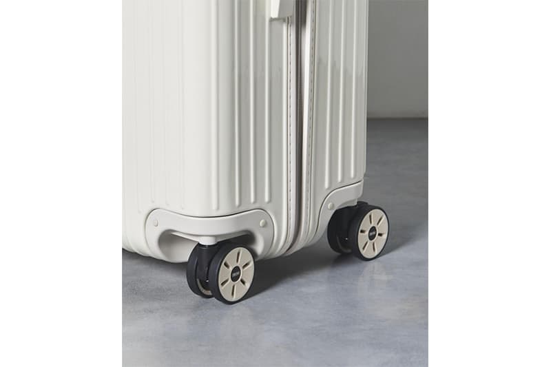 UNITED ARROWS 獨家推出全白 RIMOWA 行李箱