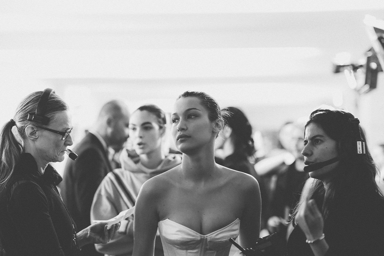 bella-hadid-social-anxiety -1