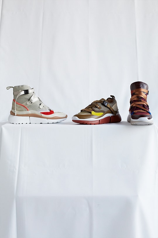 連走優雅路線的 Chloé 都在 2018 早秋系列活推出 Dad Sneakers