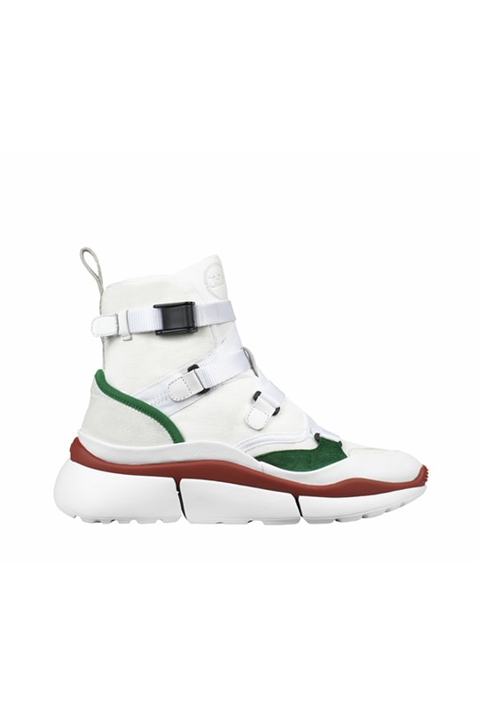 連走優雅路線的 Chloé 都在 2018 早秋系列活推出 Dad Sneakers