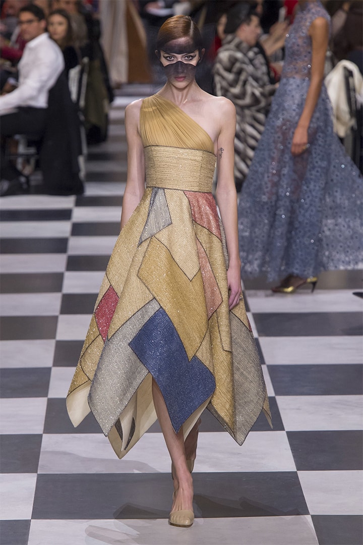 Christian Dior 2018 春夏高訂系列於巴黎時裝周 PFW 發佈