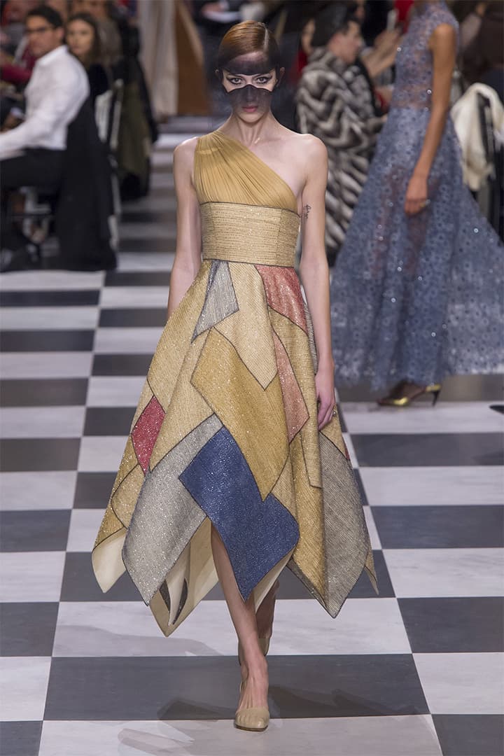 Christian Dior 2018 春夏高訂系列於巴黎時裝周 PFW 發佈