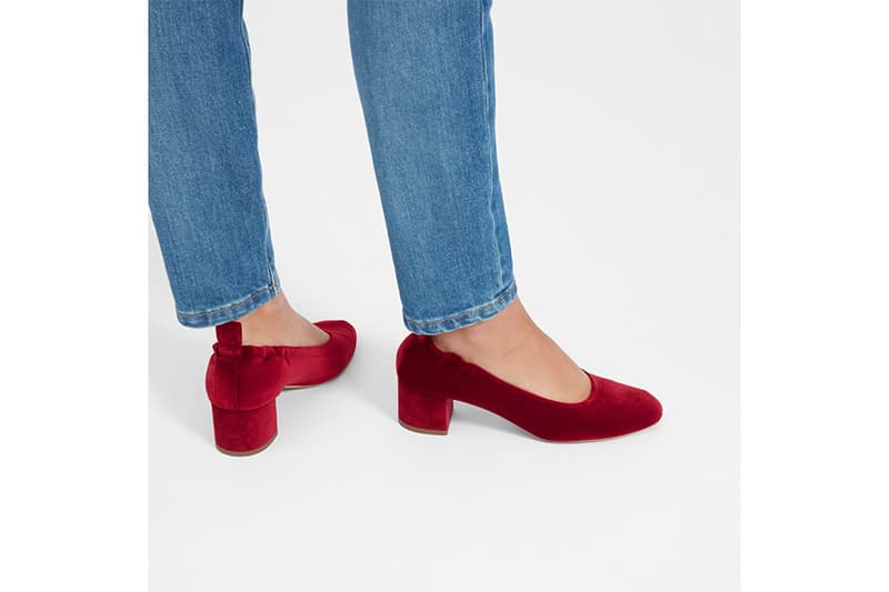 被譽為最好穿的高跟鞋的 Everlane the day heels 終於補貨