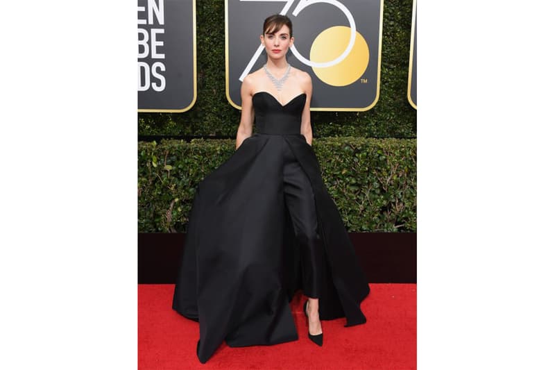 女星們穿著全黑褲款出席第 75 屆金球獎