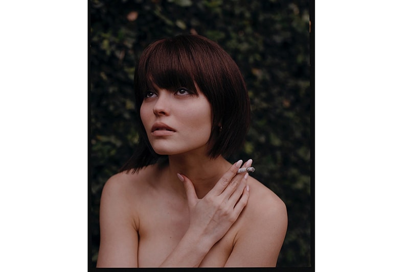 向名模媽媽致敬！Lily Rose Depp 最新半裸寫真，完全是 Vanessa Paradis 的倒模！