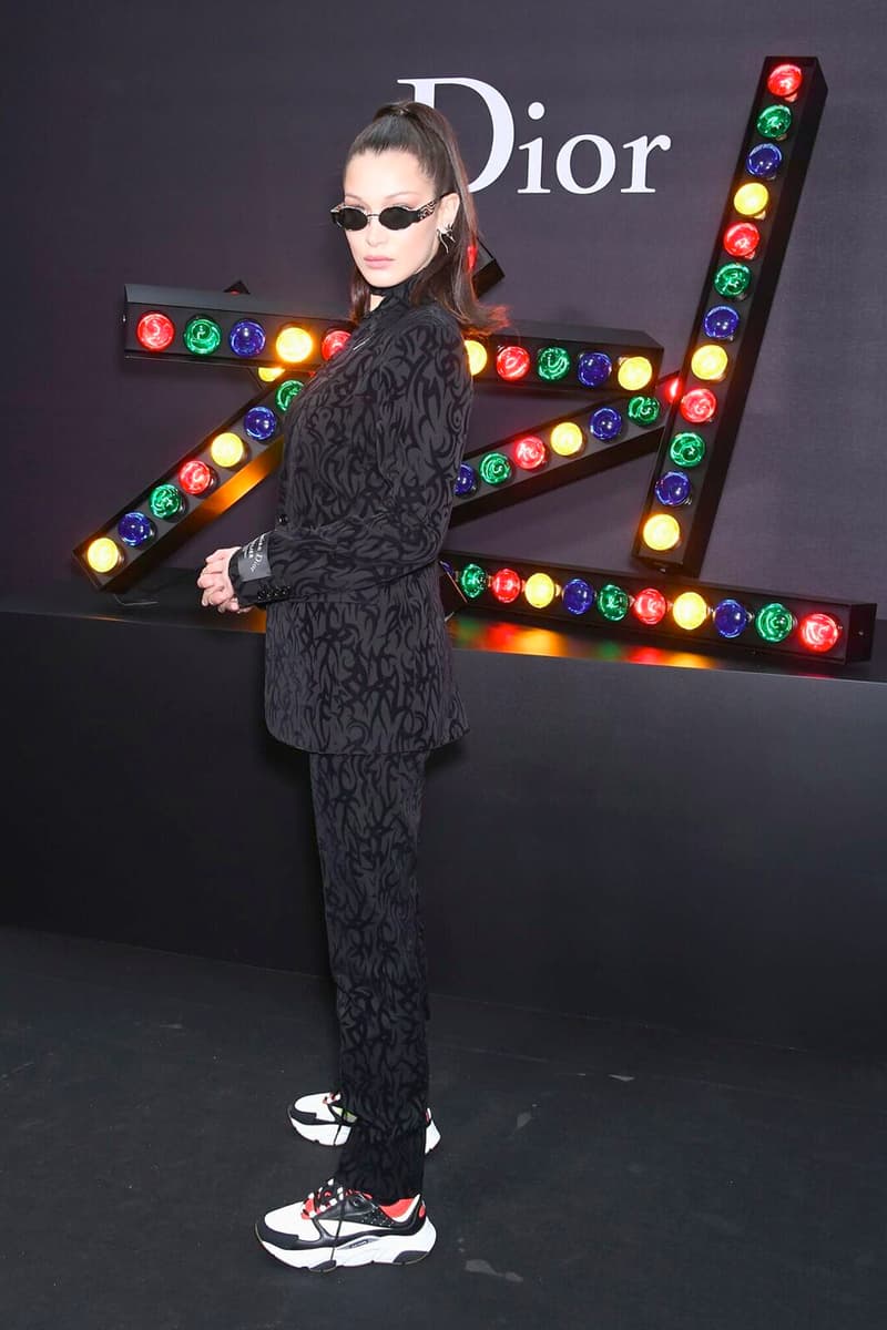 Dad Sneaker 也能穿得如此性感 看 Bella Hadid 完美示範 Dior 新款 B22