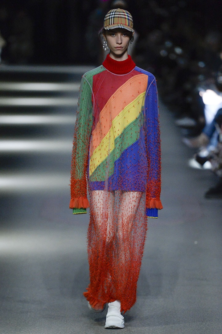 Christopher Bailey 最後一場 Burberry 彩虹時裝騷展現對 LGBTQ 支持