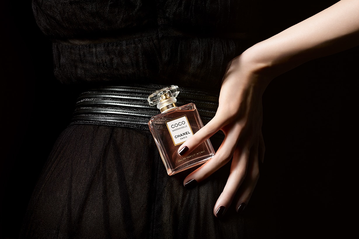 Chanel 全新 Mademoiselle Eau de Parfum Intense 香水 是專為有個性的你而設