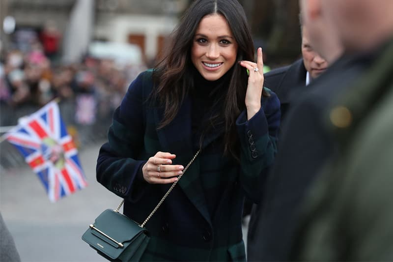 Meghan Markle 背上 Strathberry 斜揹袋打破皇室慣例
