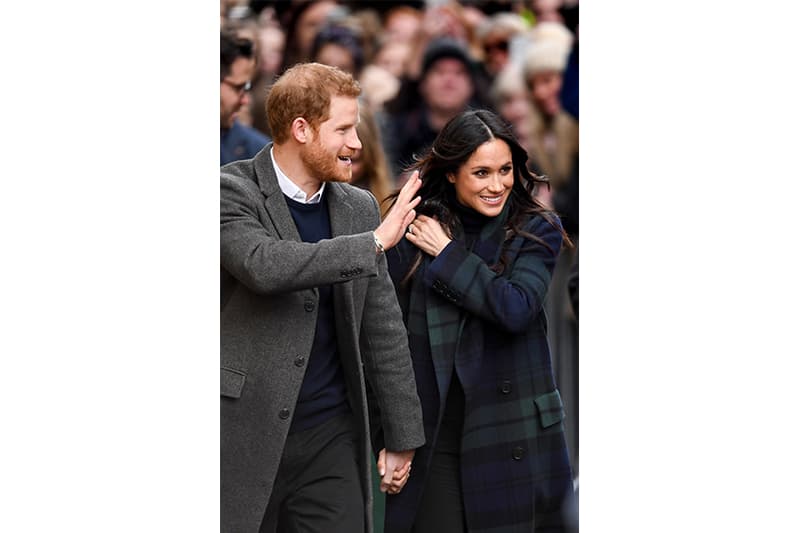 Meghan Markle 背上 Strathberry 斜揹袋打破皇室慣例