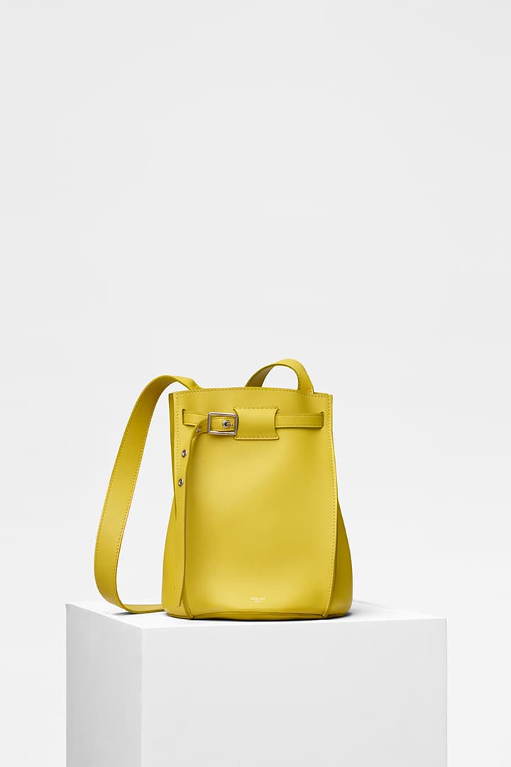 Phoebe Philo 為 Céline 2018 春夏系列設計的 Big Bag Bucket 水桶包