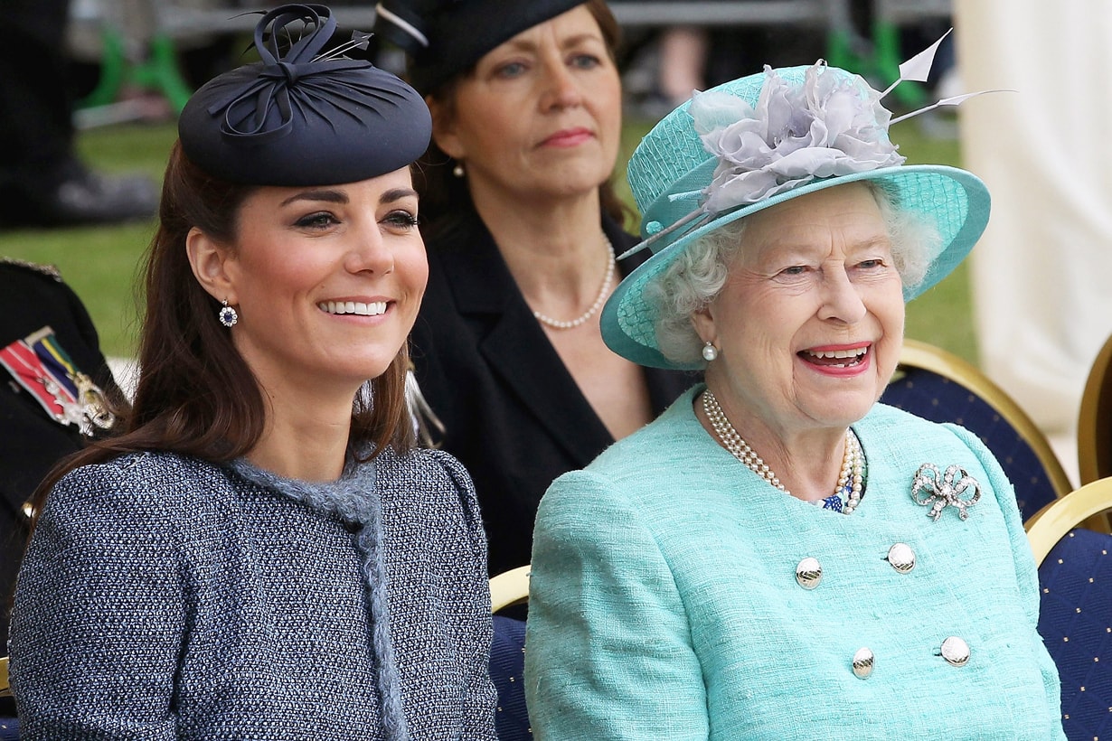 美妝品牌 Charlotte Tilbury 為英女皇和凱特王妃推出專屬唇膏  會是什麼顏色呢