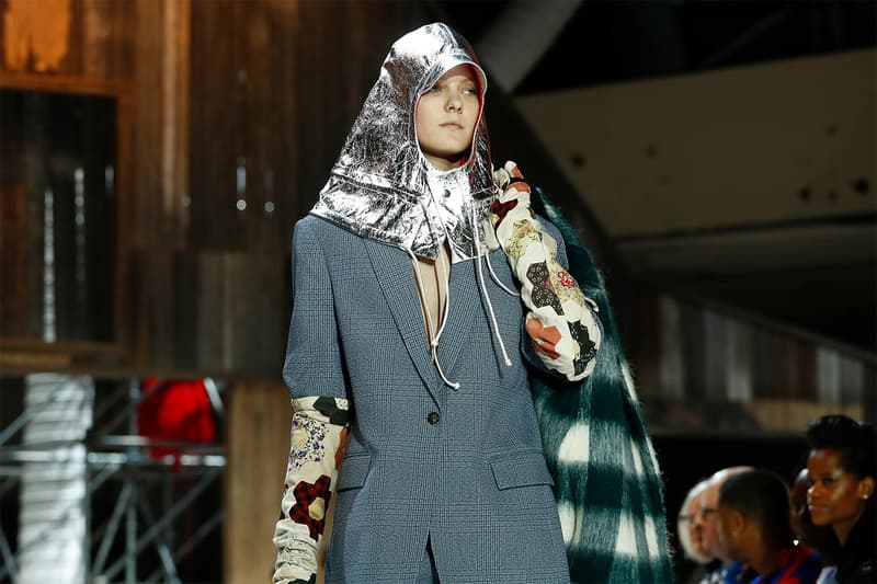 #NYFW:Calvin Klein 用五萬加侖爆谷鋪滿天橋,成功突圍卻惹來爭議!