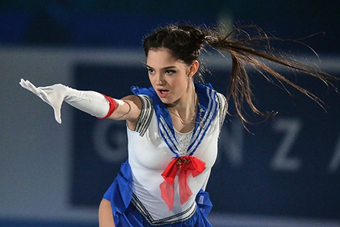 這位曾扮美少女戰士上場的冬奧正妹選手：「是偶像 EXO 幫助我破紀錄！」