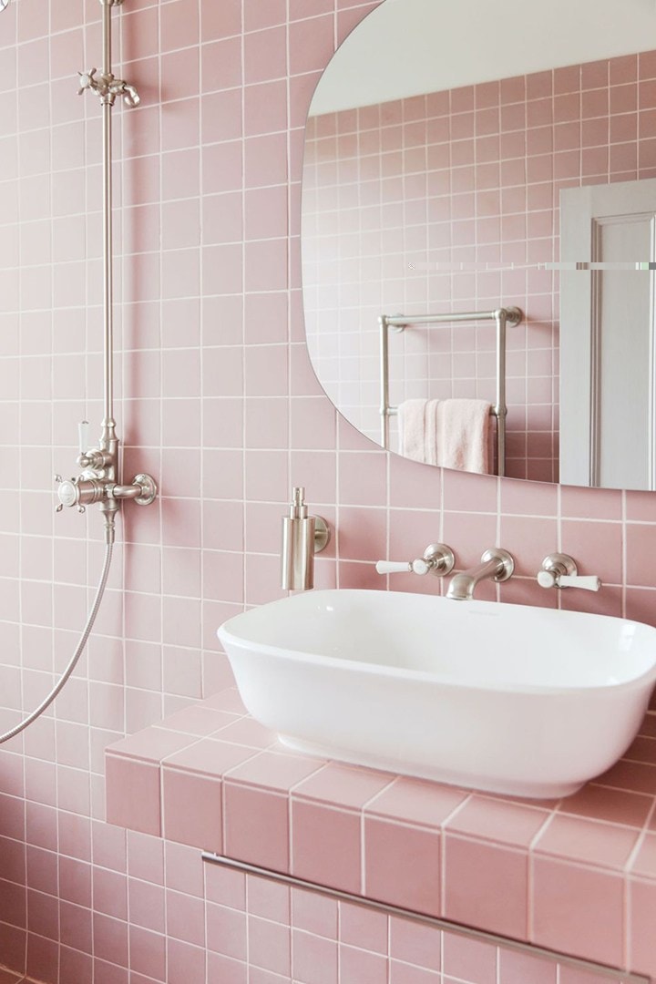 2LG Studio 粉紅色浴室