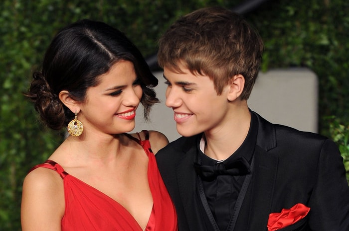 「他真的是個好人！」Selena Gomez 友人透露 Juistin Bieber 一路陪伴她治療過程