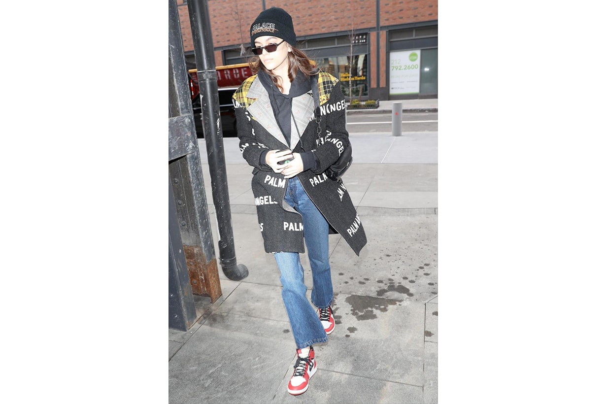 KAIA OFF DUTY LOOK7