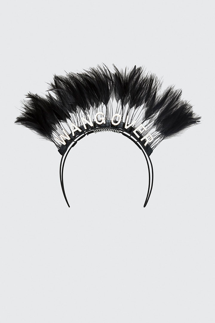 Alexander Wang SS18 春夏 Stephen Jones 手造頭飾售 6千美元