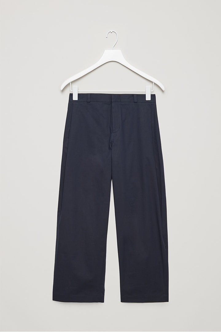 跟 COS Essentials 系列學 Less Is More 的精髓