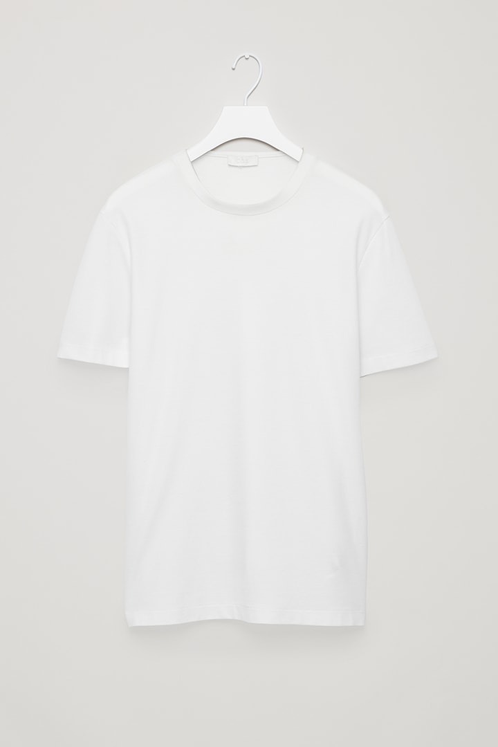 跟 COS Essentials 系列學 Less Is More 的精髓