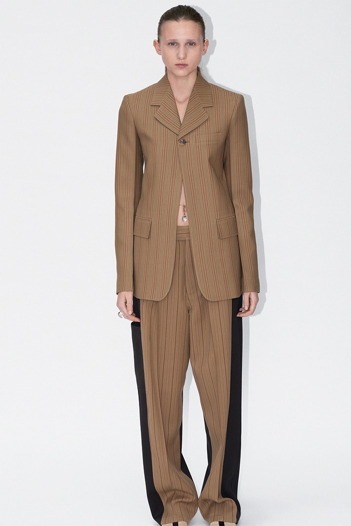 延續 Phoebe Philo 的簡約美學 CELINE  2018 冬季造型目錄