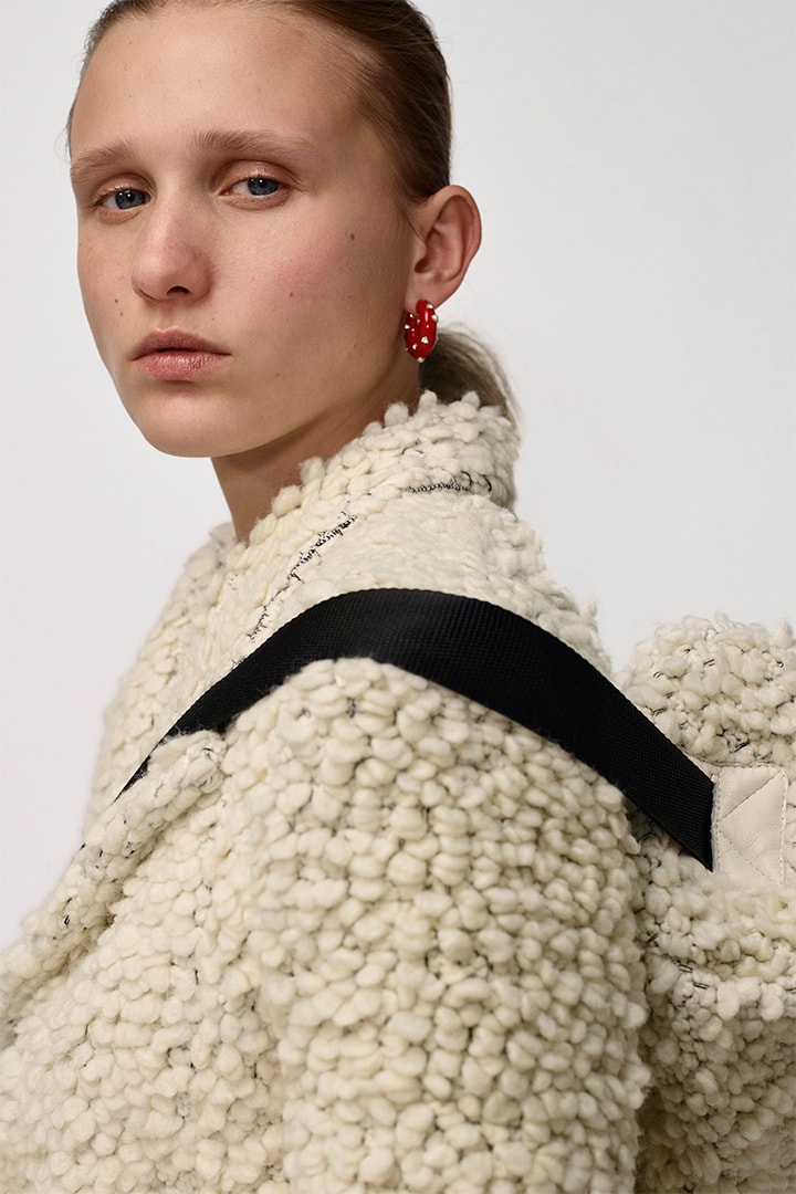 延續 Phoebe Philo 的簡約美學 CELINE  2018 冬季造型目錄
