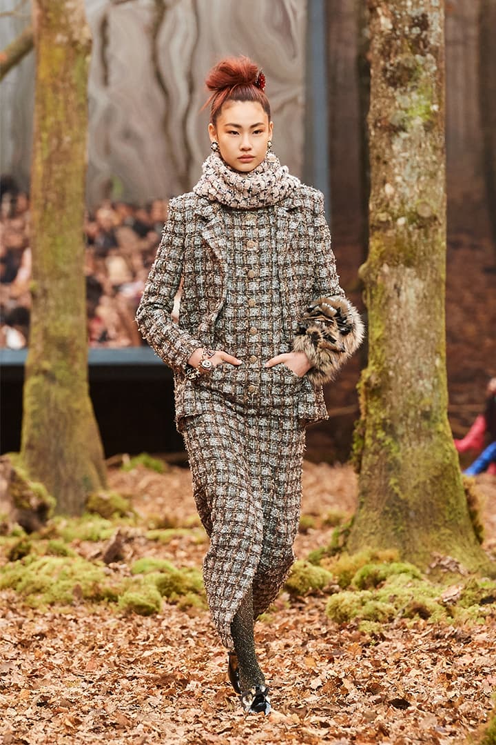 Chanel 於 巴黎時裝周發佈 2018 秋冬系列 漫遊迷離又浪漫的森林