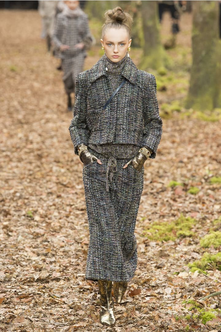 #PFW 走出 Messy Bun 的框架 跟 Chanel 一起趕上這款 留尾髮髻 潮流
