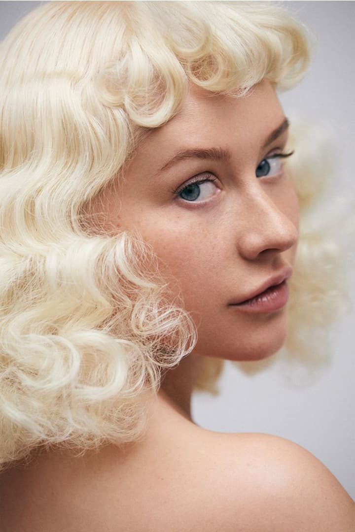 Christina Aguilera 以素顏拍攝雜誌封面 網民大嘆認不出來卻表示這個她 很美