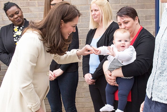 寶寶誕生在即-凱特皇妃最新穿搭,就算沒有懷孕也值得仿效一下!