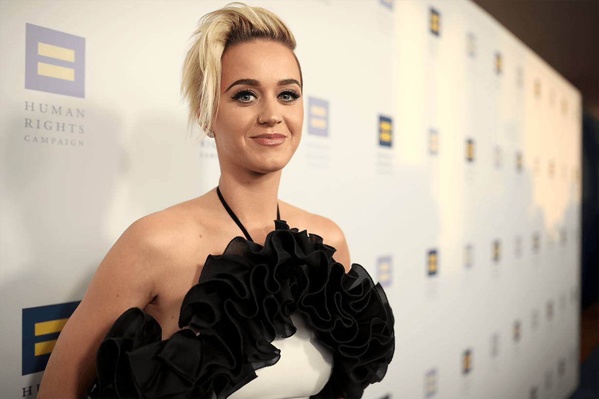 Katy perry kiss Benjamin -2