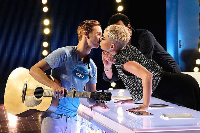 參賽《American Idol》的意外收穫？Katy Perry 奪走這位 19 歲大男孩的初吻！