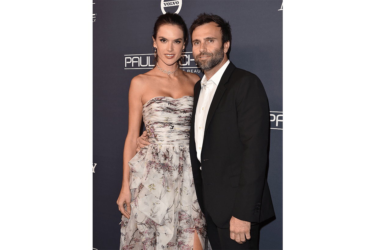 Model Alessandra Ambrosio and Jamie Mazur-1