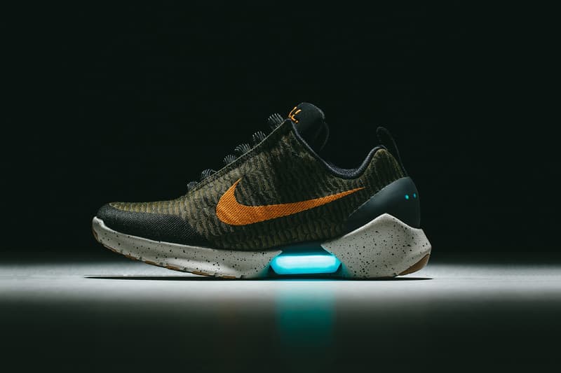 回到未來電影成真 自動綁鞋帶 鞋底發光的 NIKE HyperAdapt 1.0 波鞋明日在 invincible 開賣