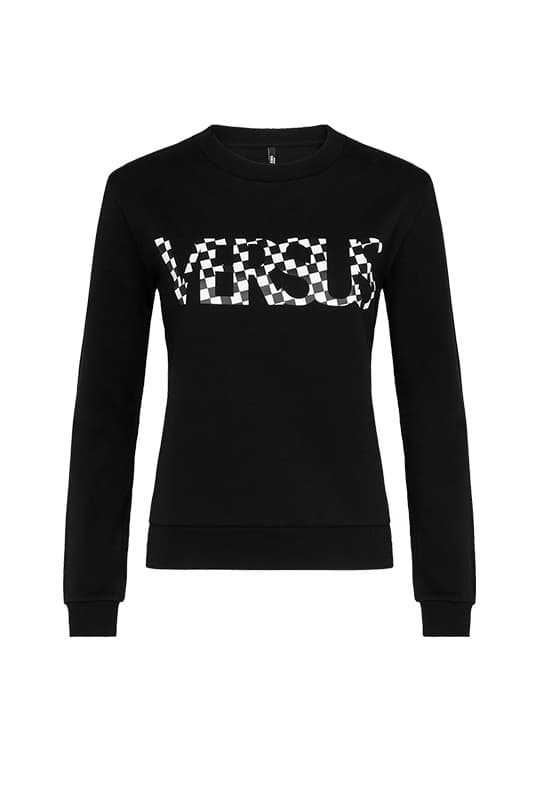 別創新格2018 全新Versus膠囊系列讓你以黑色穿出超凡的時尚感