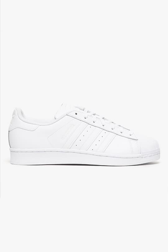 女生白波鞋特集 來自 Nike adidas Common Projects Vans Puma Reebok 超過 20 雙款式